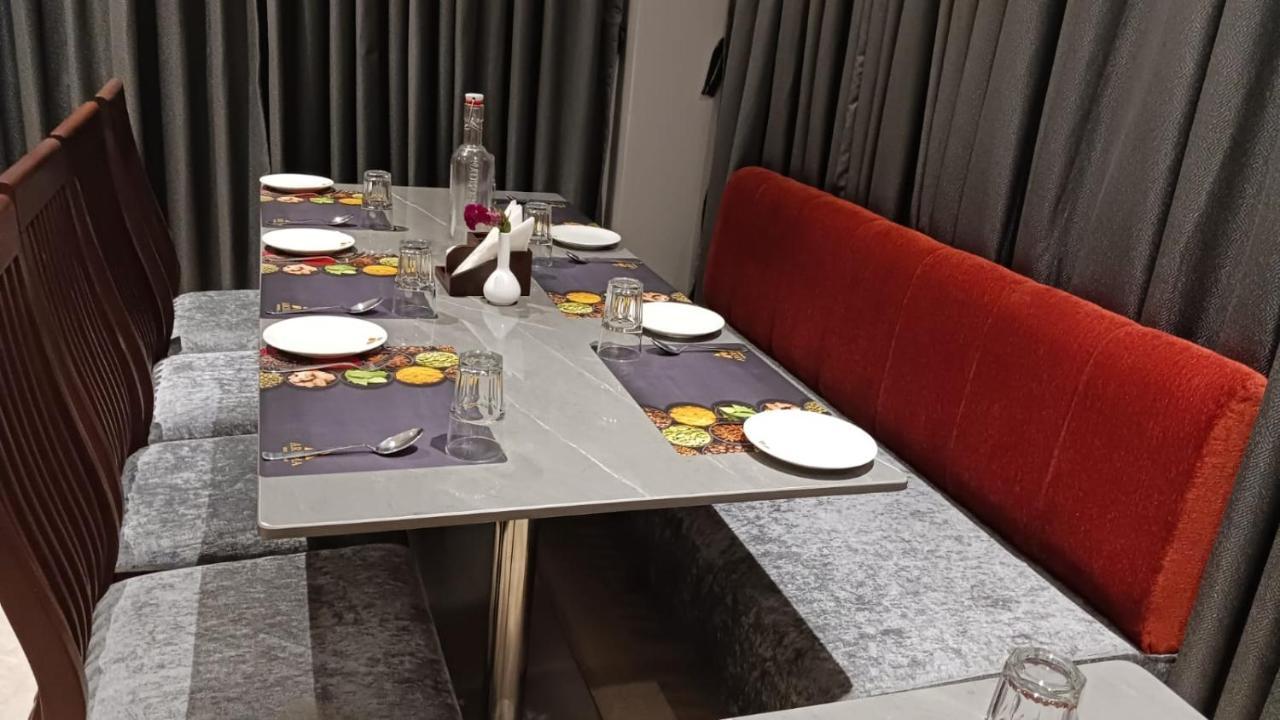 Alaukik Hotel Ширди Экстерьер фото